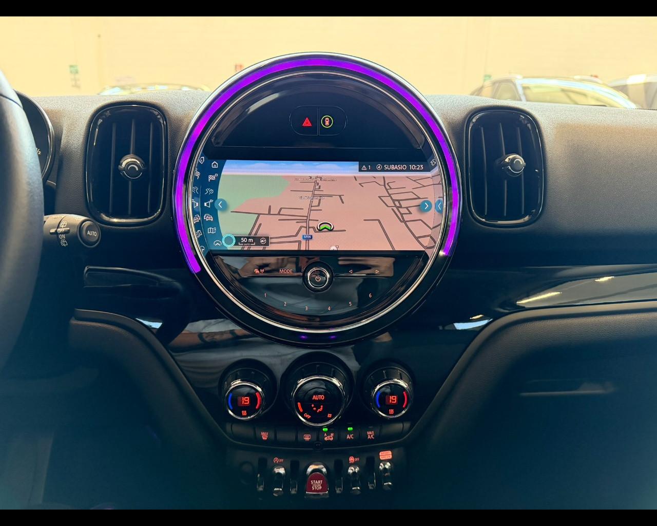 MINI Mini Countrym.(F60) - Mini 2.0 Cooper D Business Countryman