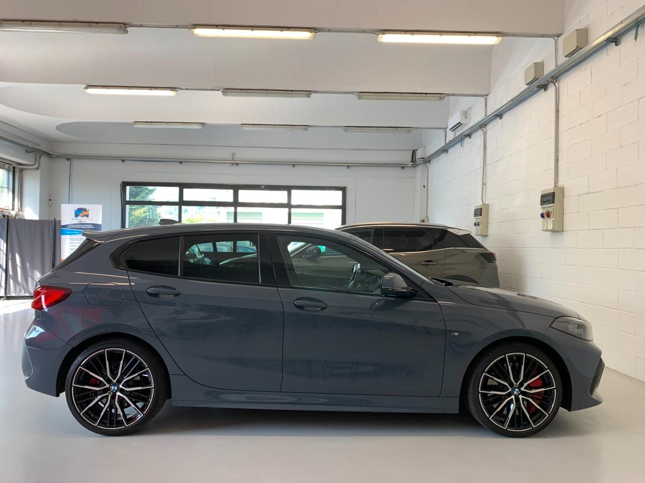 Bmw 118 118d 5p. Msport