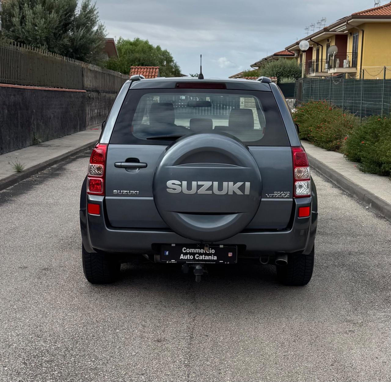 Suzuki Grand Vitara 1.9 DDiS CON GANCIO TRAINO