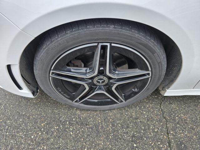 MERCEDES-BENZ A 180 d Automatic 4p. Premium AMG PERMUTE