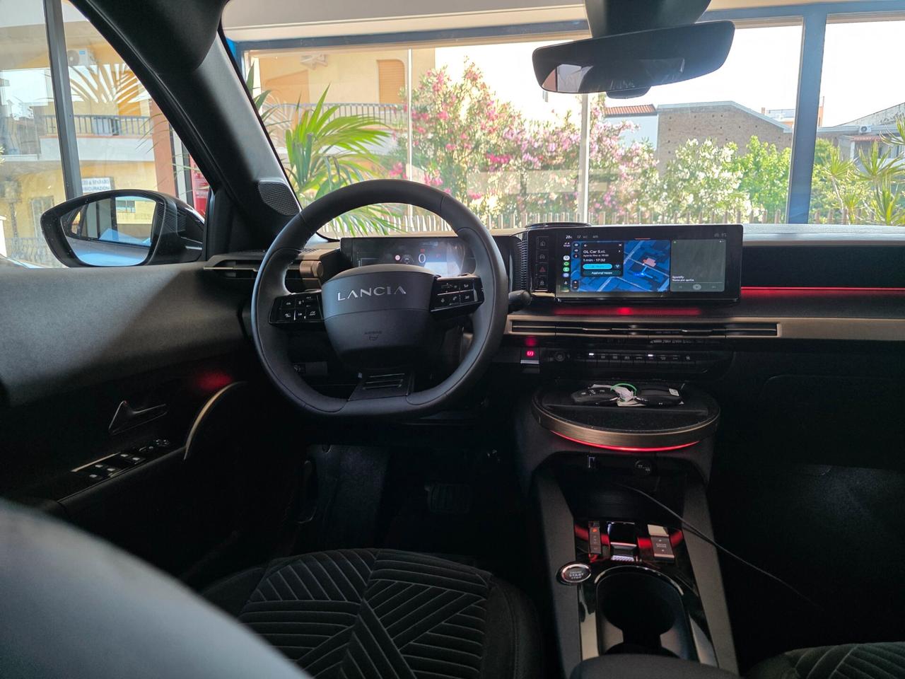 NUOVA Lancia Ypsilon Hybrid e-DCT
