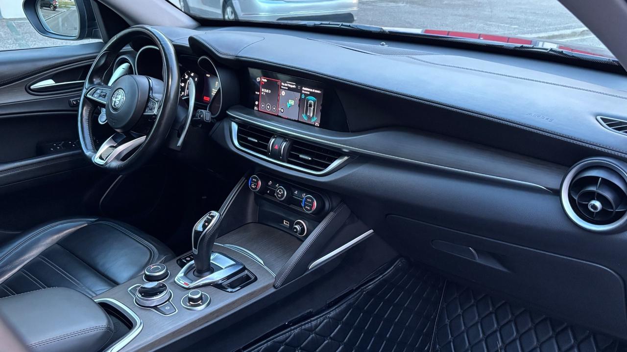 Alfa Romeo Stelvio 2.2 Turbodiesel 190 CV AT8 RWD Executive