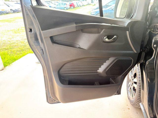 RENAULT Trafic BluedCi 9 POSTI 170CV EDC PC-TN SPACE Class IVA ES