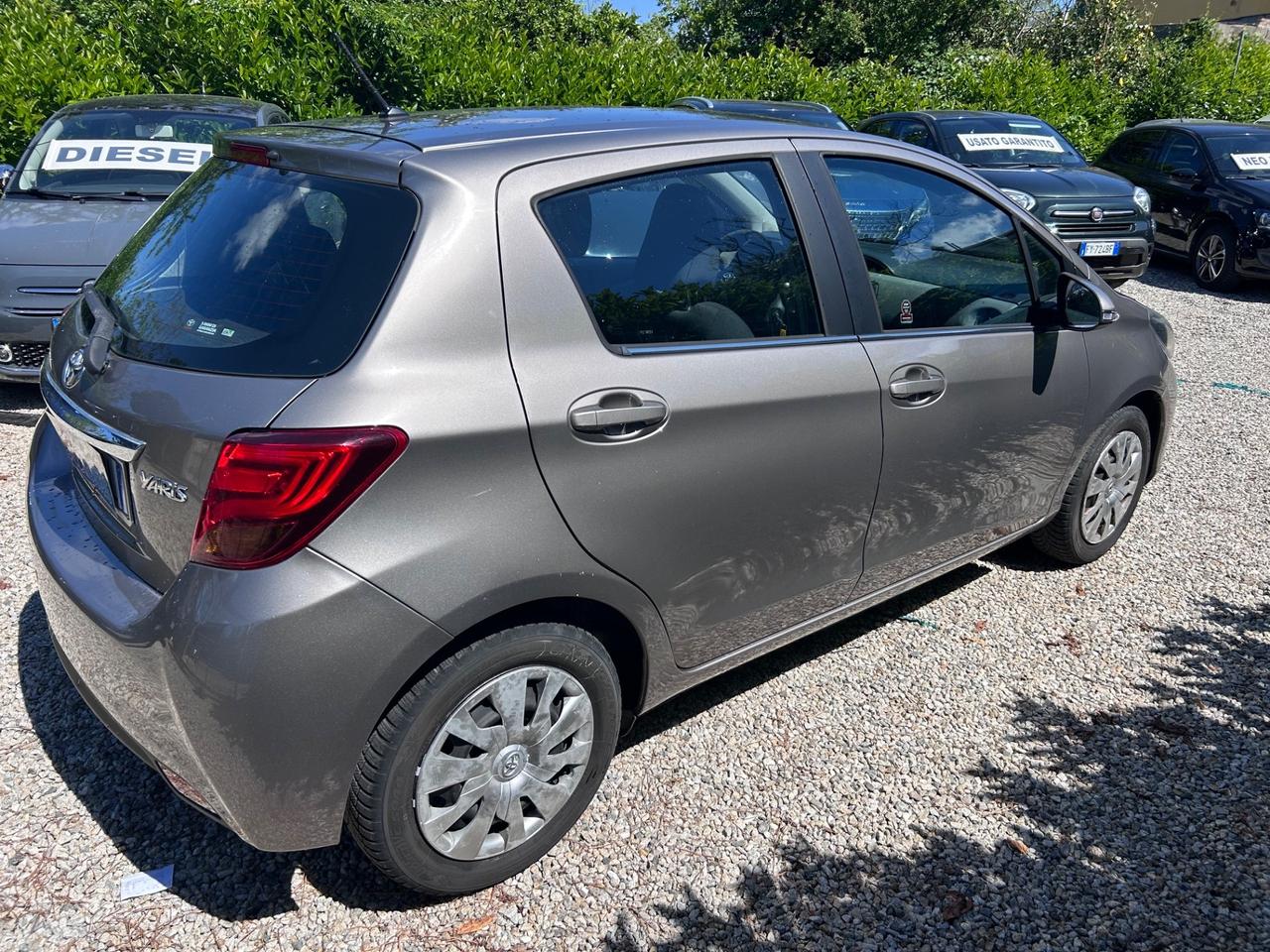 Toyota Yaris 1.0 5 porte Lounge