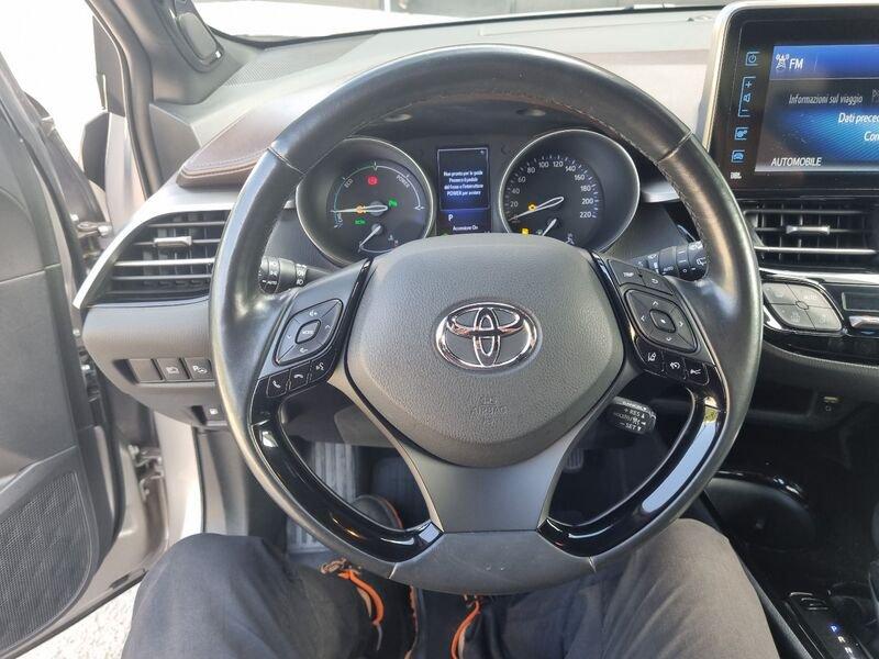 Toyota C-HR 1.8 Hybrid E-CVT Style