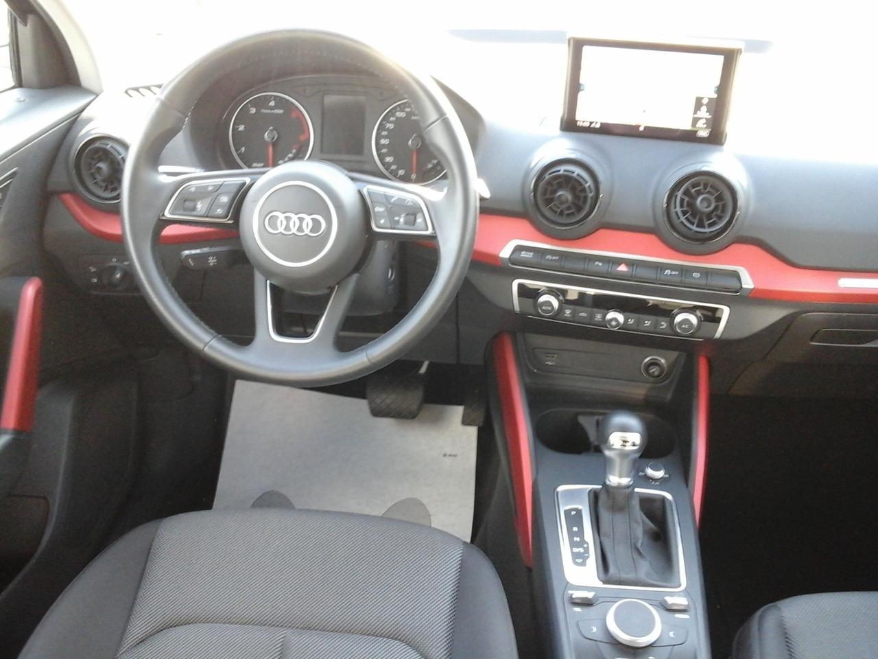 Audi Q2 2.0 TDI quattro S tronic Xeno Navy Sensori