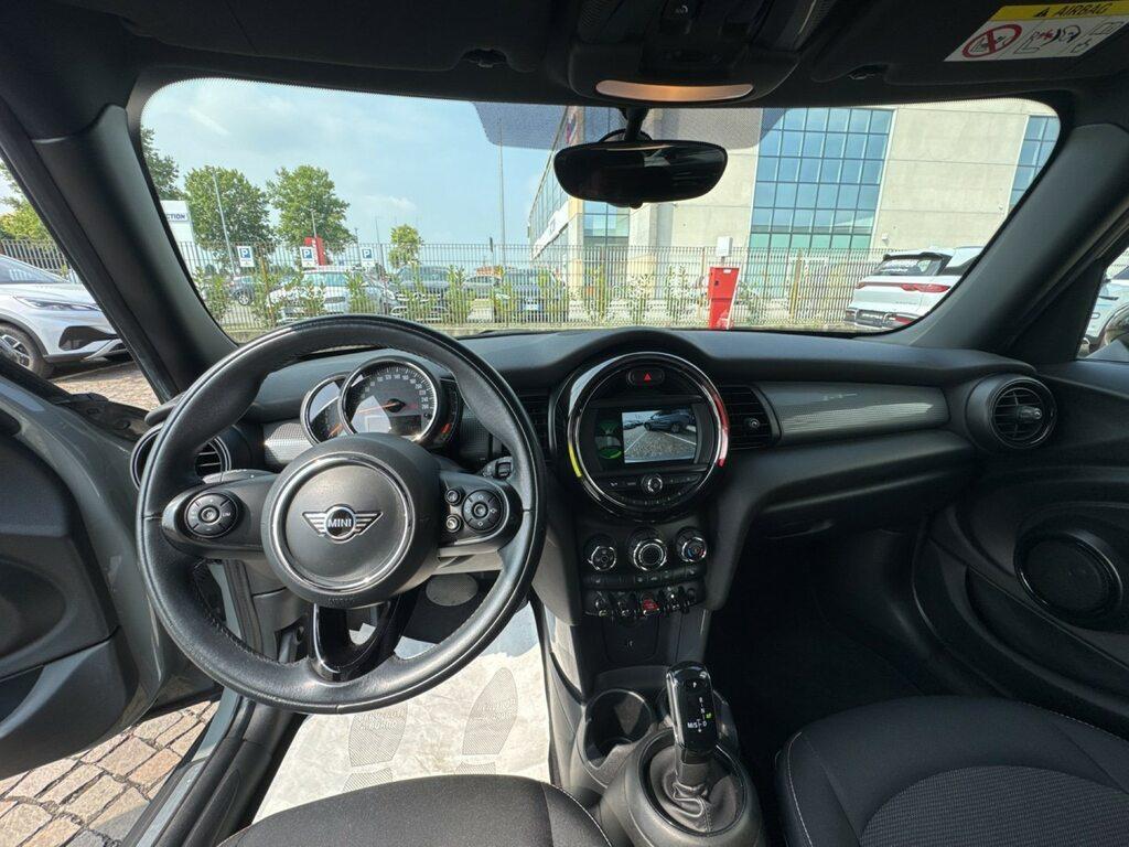 Mini Cooper 1.5 TwinPower Turbo Cooper Business XL DCT