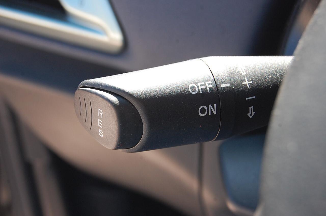 Lancia Ypsilon 1.0 FireFly 5 porte S&S Hybrid Platino