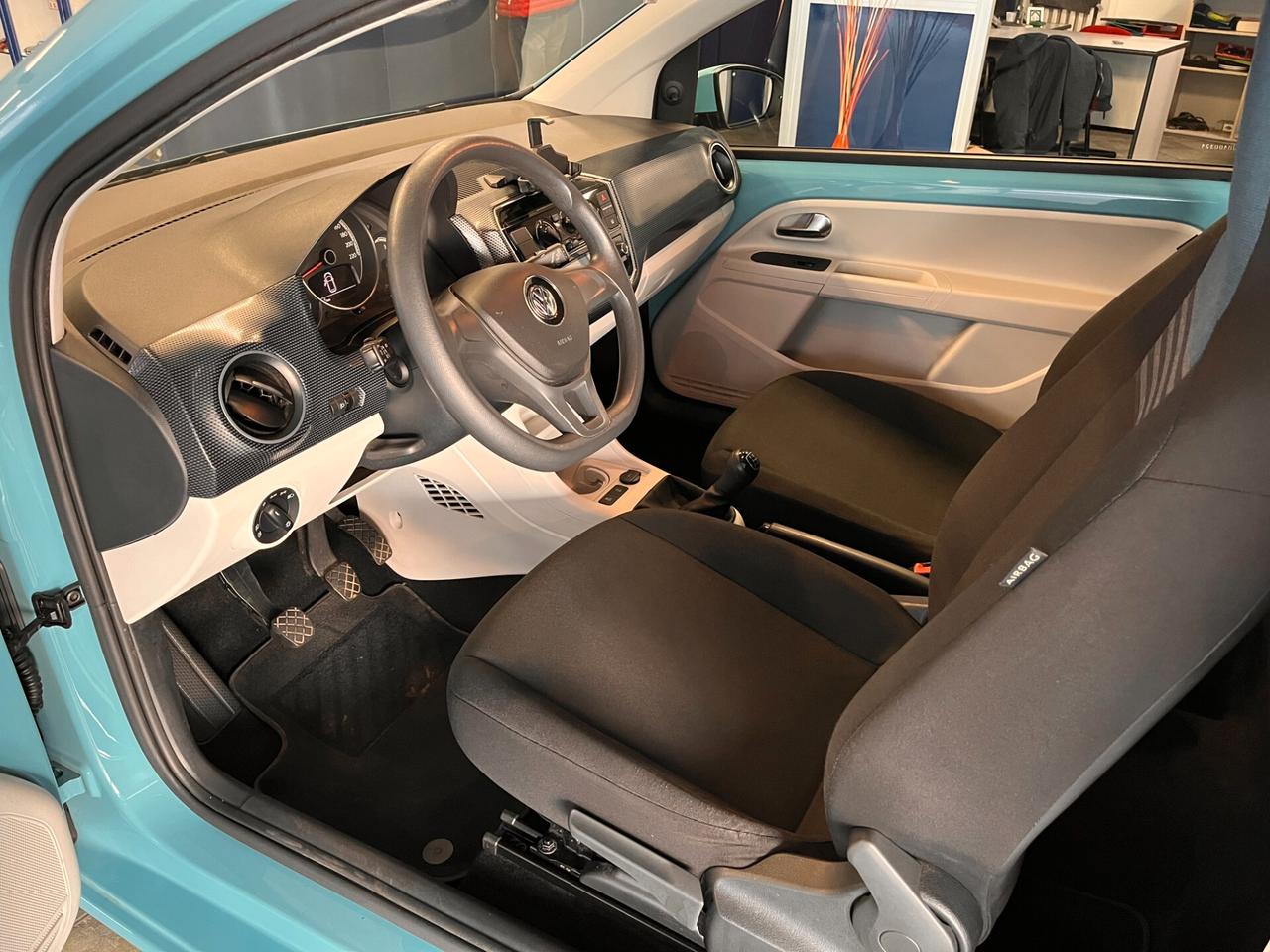 Volkswagen up! 1.0 75 CV 3p. move