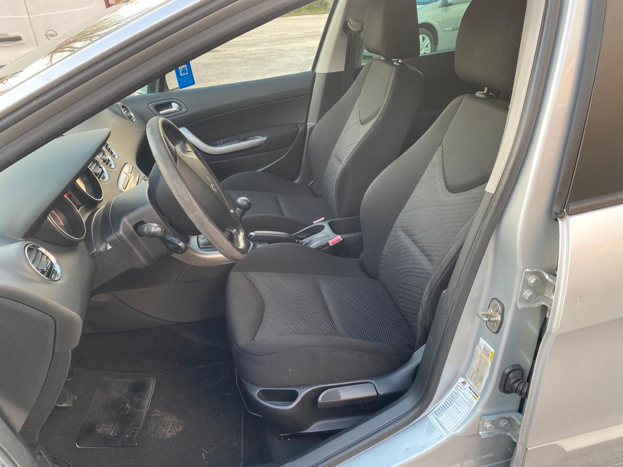 Peugeot 308 sw 1.6 hdi 110cv full opt restyling 2013