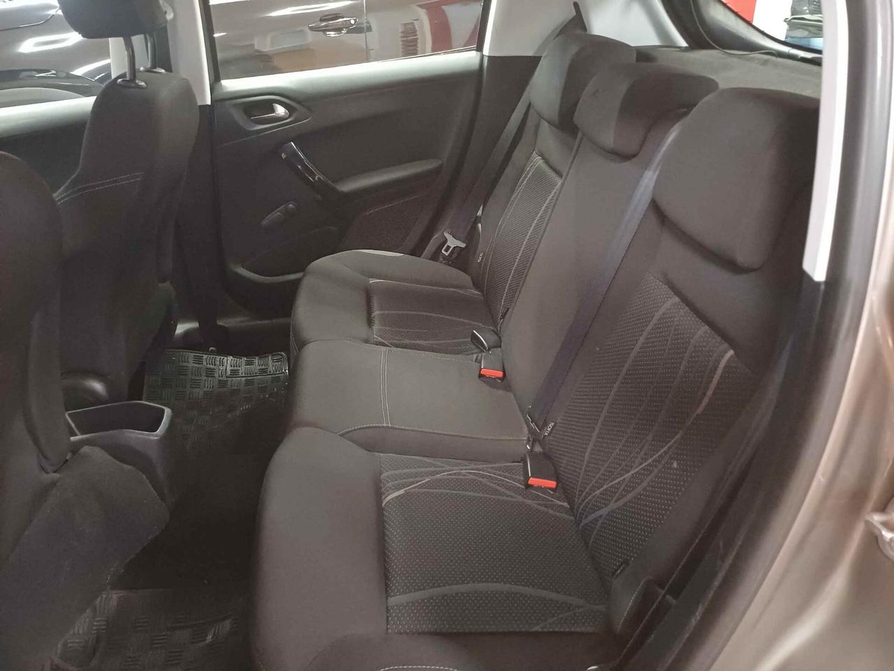 Peugeot 208 1.2 VTi 82 CV 5 porte Active