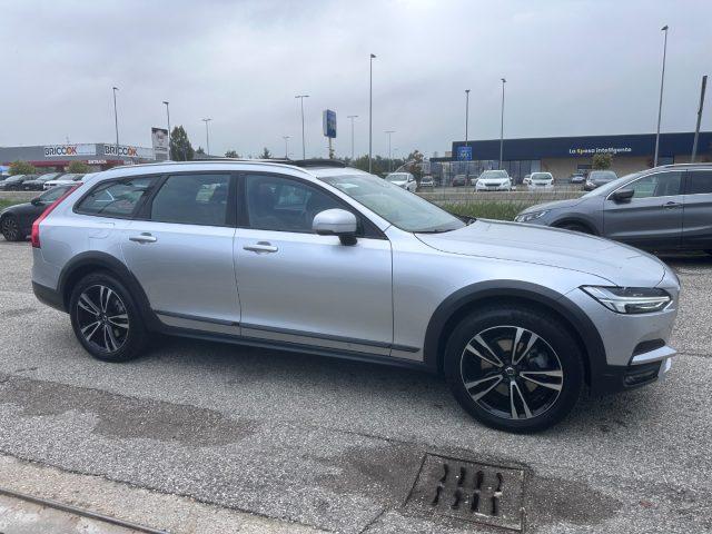 VOLVO V90 Cross Country D4 AWD Geartronic Pro