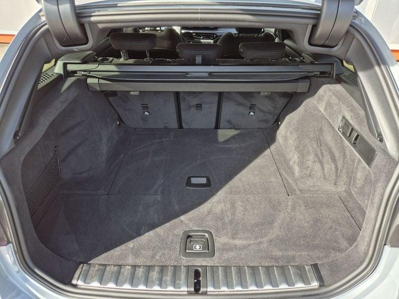 BMW Serie 3 Touring 320d Touring mhev 48V xdrive MSport auto