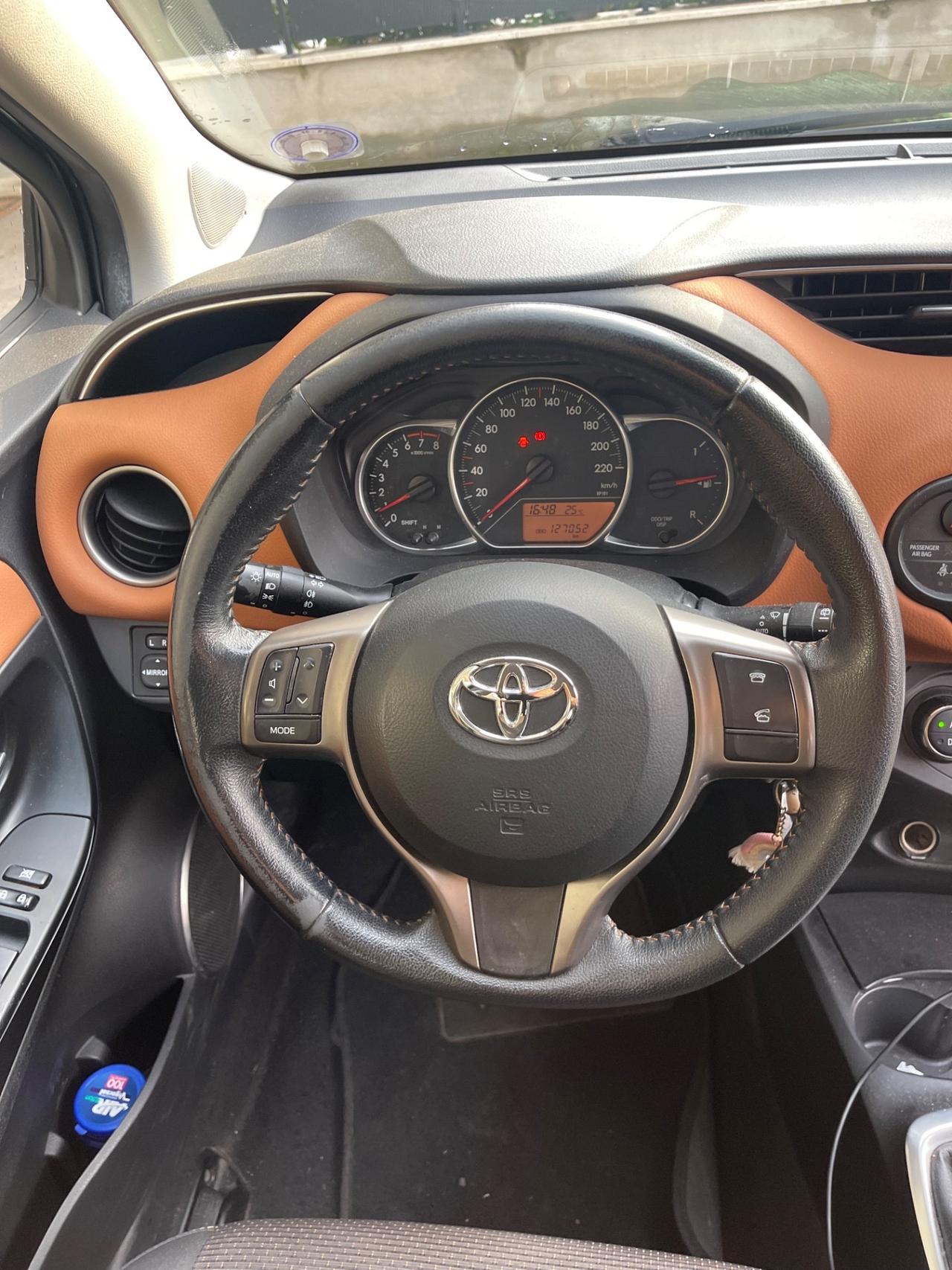 Toyota Yaris 1.0 5 porte Lounge