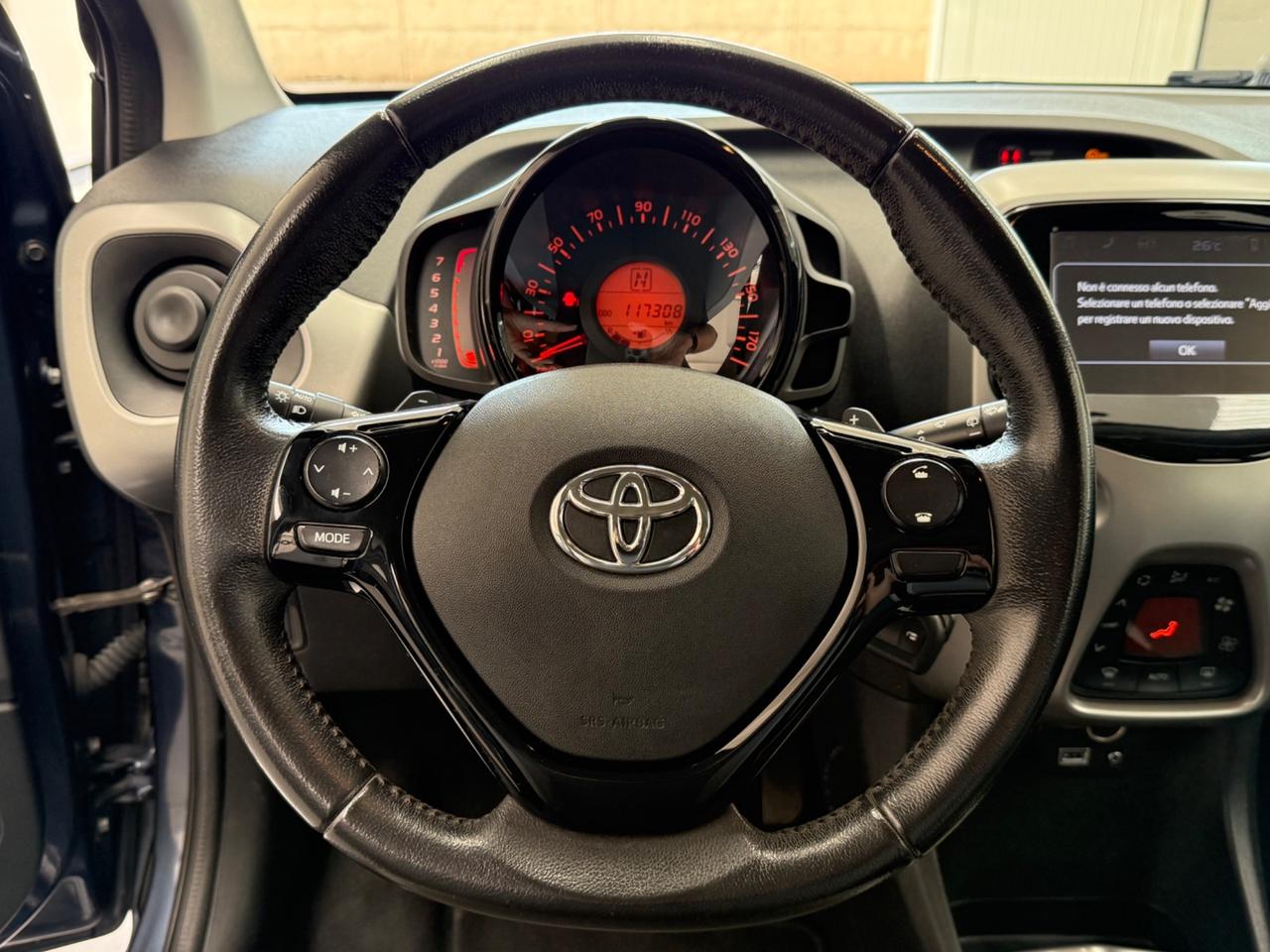 Toyota Aygo 1.0 VVT-i 69 CV 5 porte x-play MMT