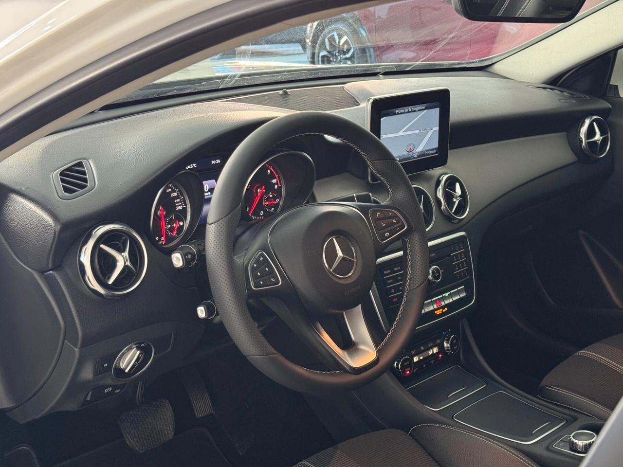 Mercedes GLA 180 d Automatic Sport