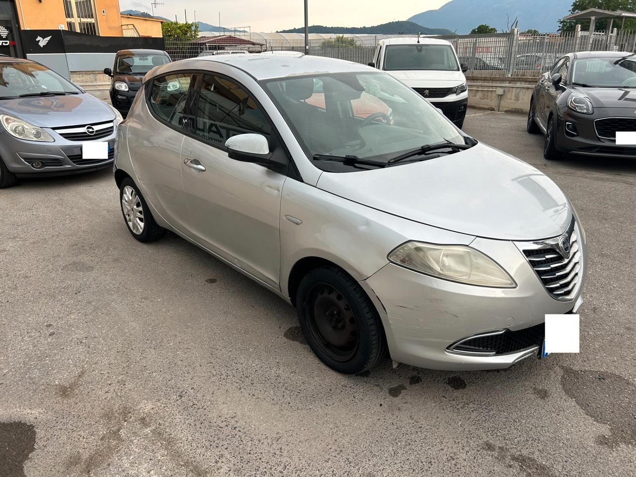 Lancia Ypsilon 1.3 MJT 95CV 5P