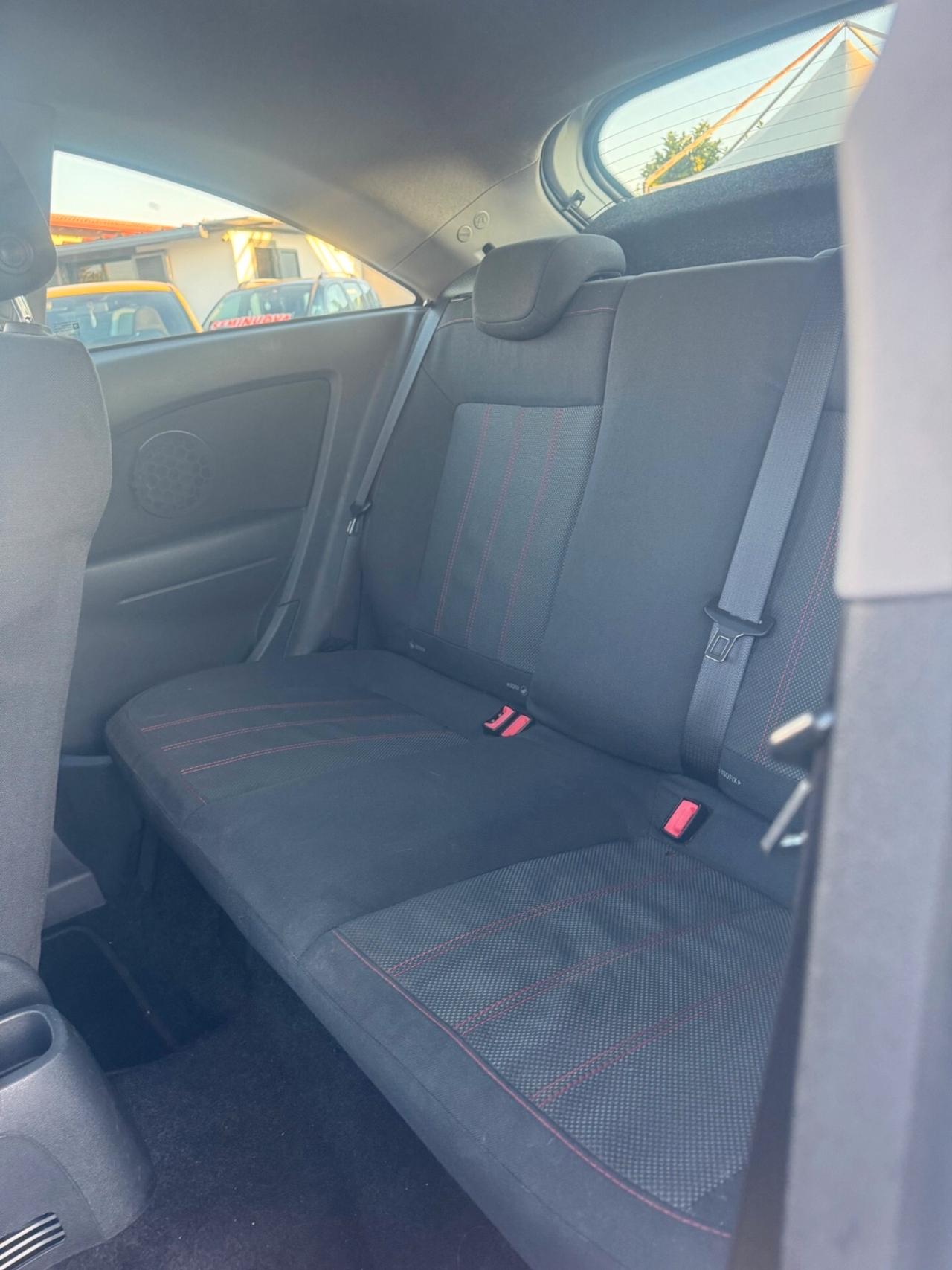 Opel Corsa 1.2 80CV 3 porte GPL-TECH Sport