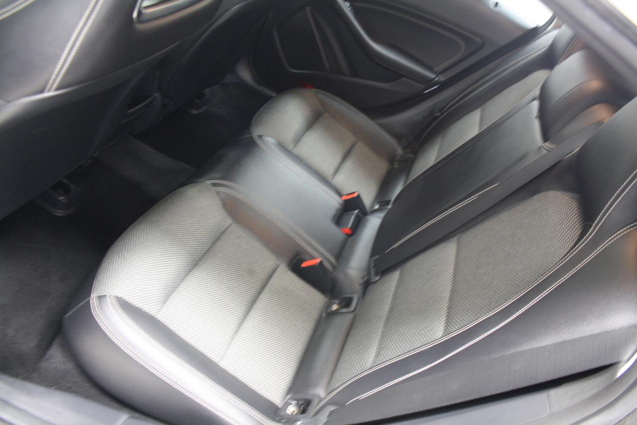 MERCEDES CLA 200 SHOOTIN BRAKE 136CV