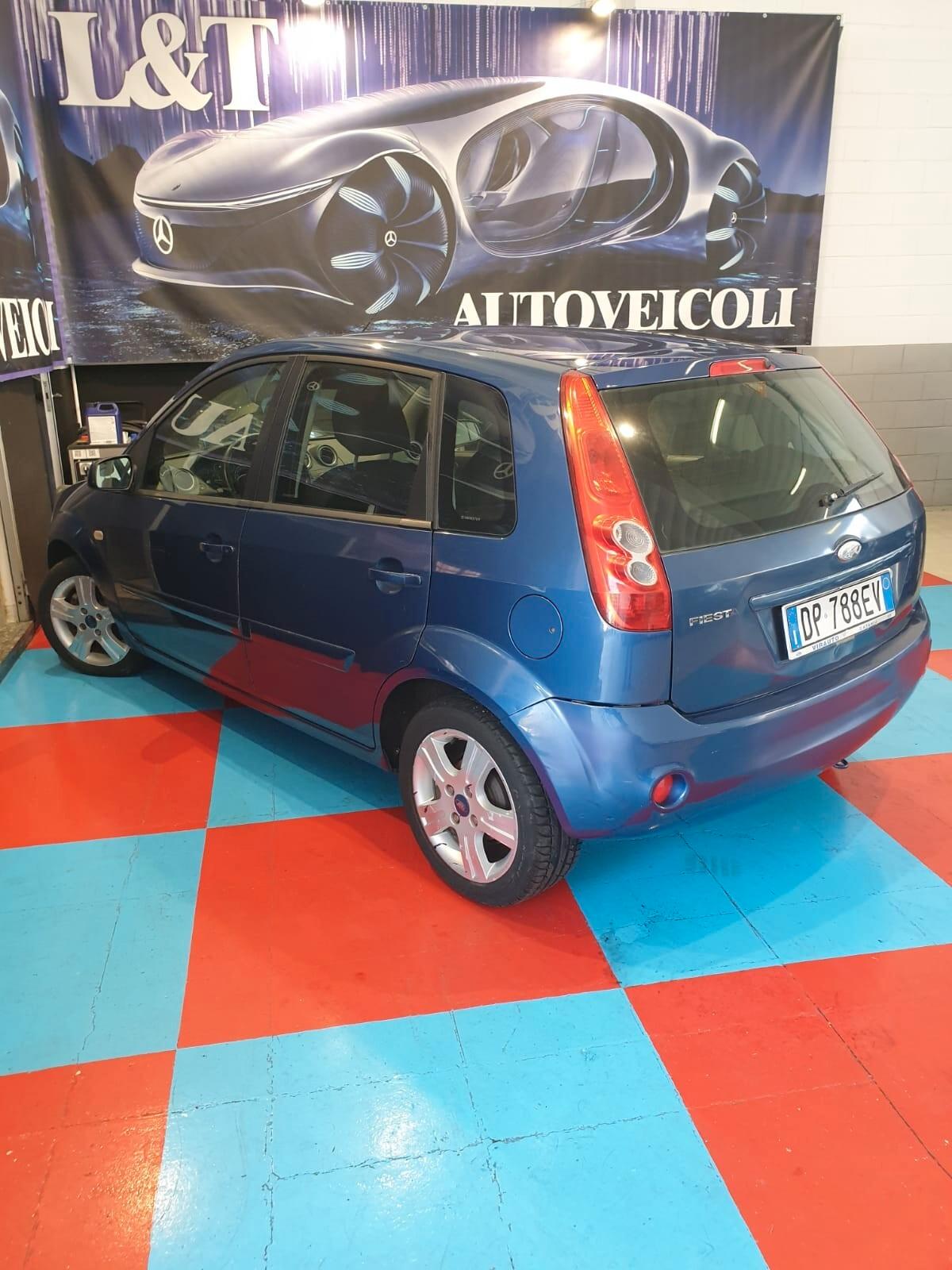 Ford Fiesta 1.2 16V 5p. NEOPATENTATI