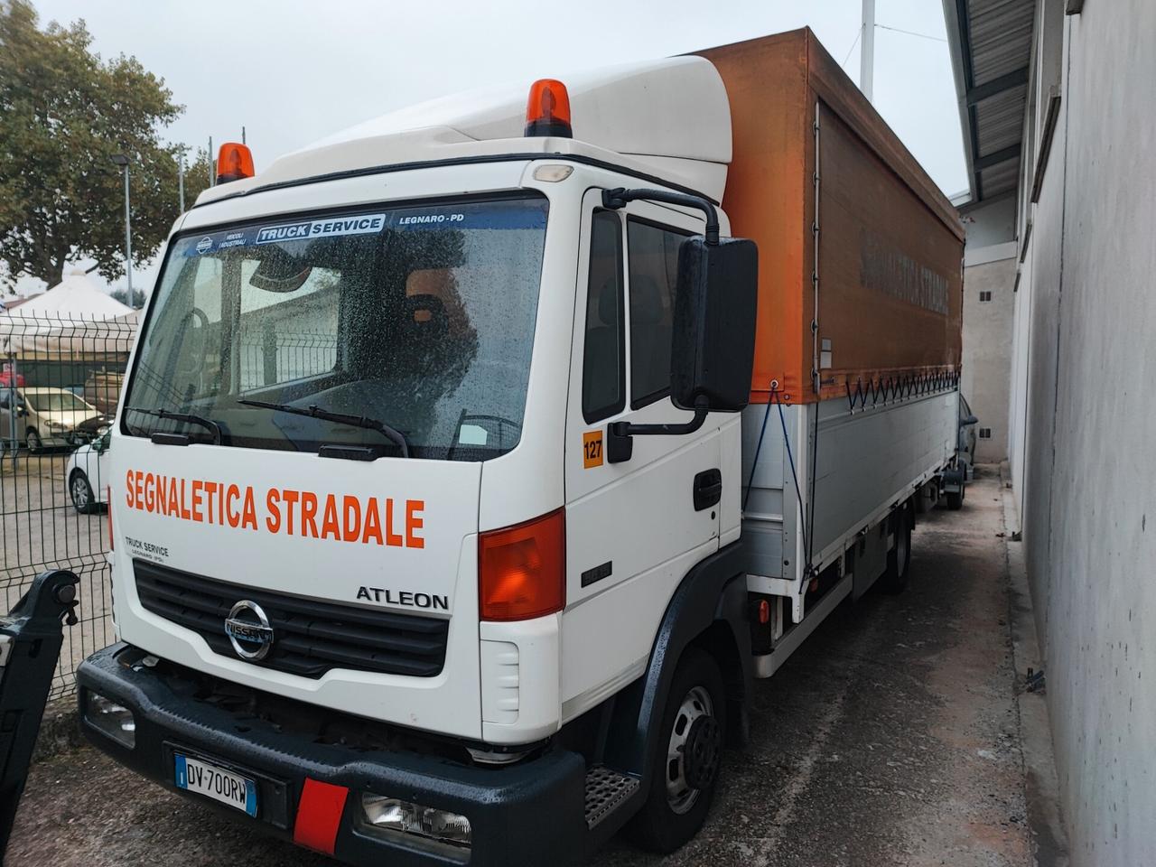 Nissan Atleon KM 271.000 Gancio Traino