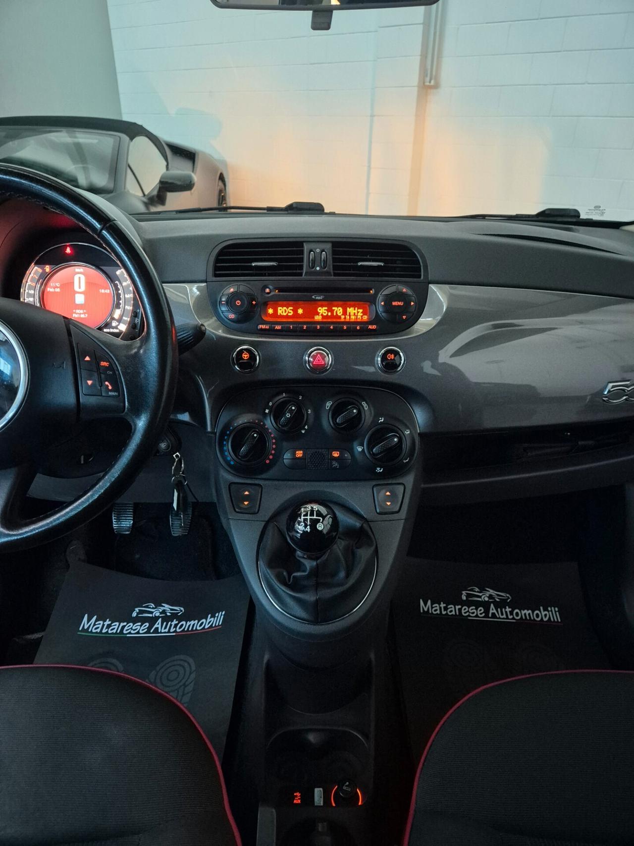 Fiat 500 1.2cc 69cv Tetto panoramico sensori di parcheggio