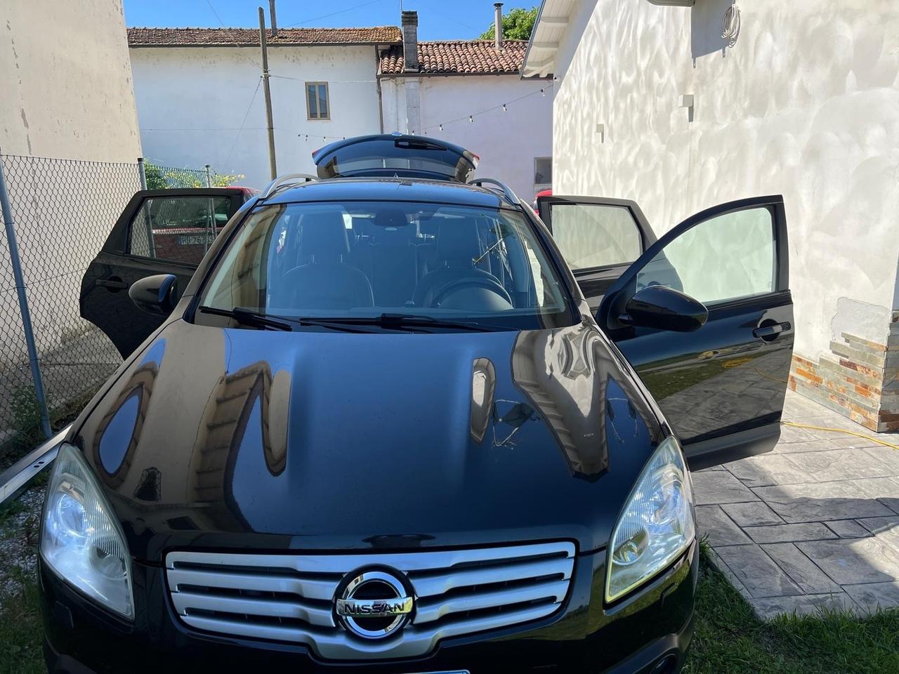 Nissan Qashqai Qashqai+2 2.0 dCi DPF n-tec