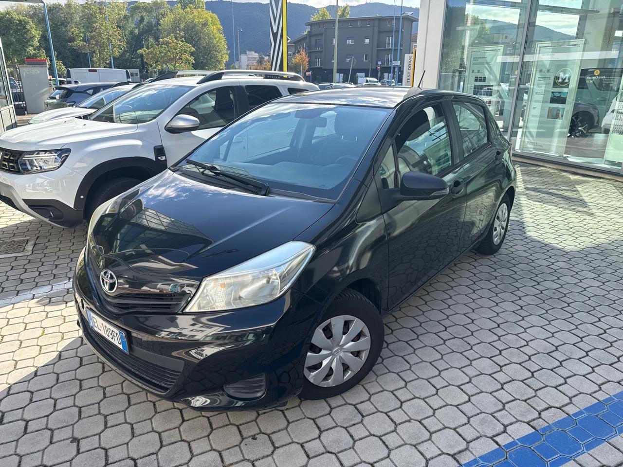 Toyota Yaris 1.0 5 porte Lounge