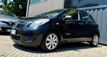 Toyota Yaris 1.0 BENZINA 5 porte Luxury pack NEOPATENTATI