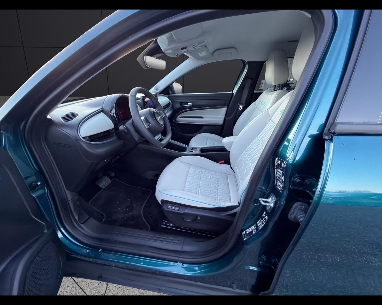 FIAT 600 Hybrid 110 CV DCT MHEV La Prima