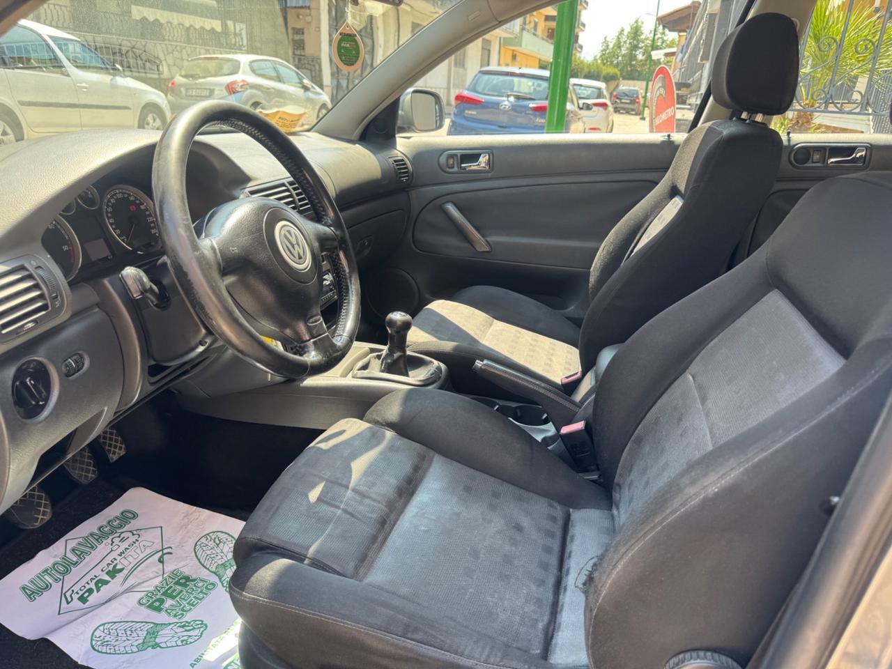Volkswagen Passat 1.9 TDI/130 CV cat Var. H.line