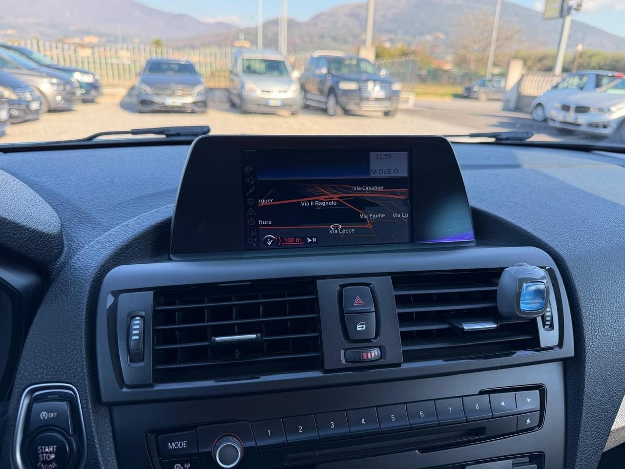 Bmw 116 116d 5p. Urban