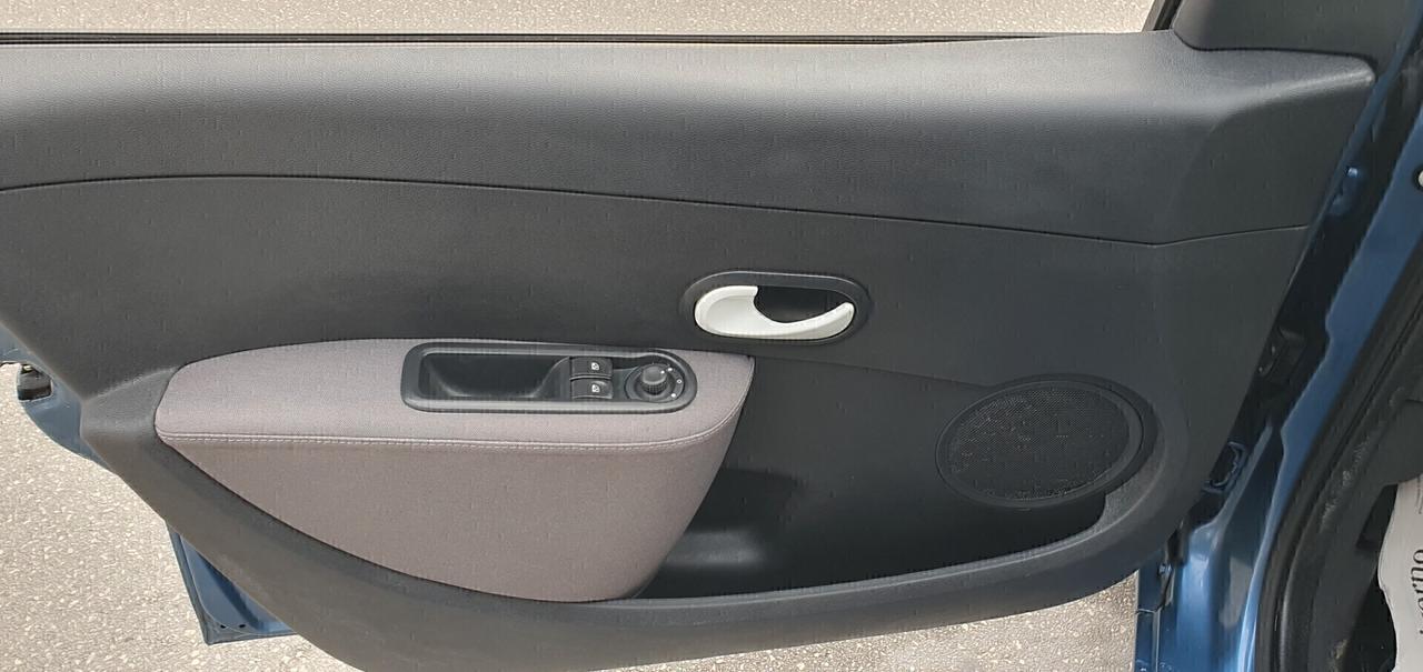 Renault Clio 1.2 16V 5 porte Yahoo!