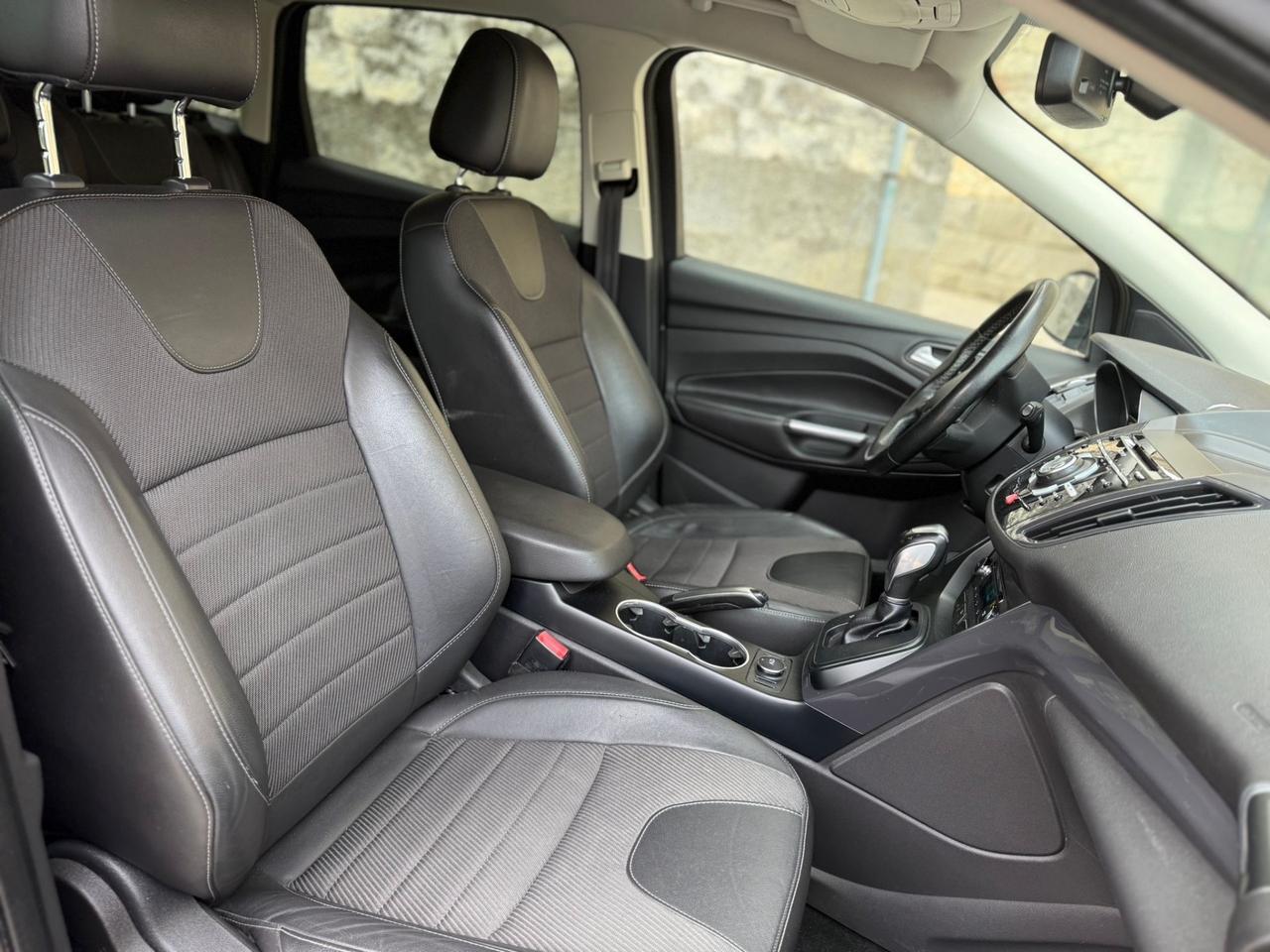 Ford Kuga 2.0 TDCI 140 CV 4WD Titanium