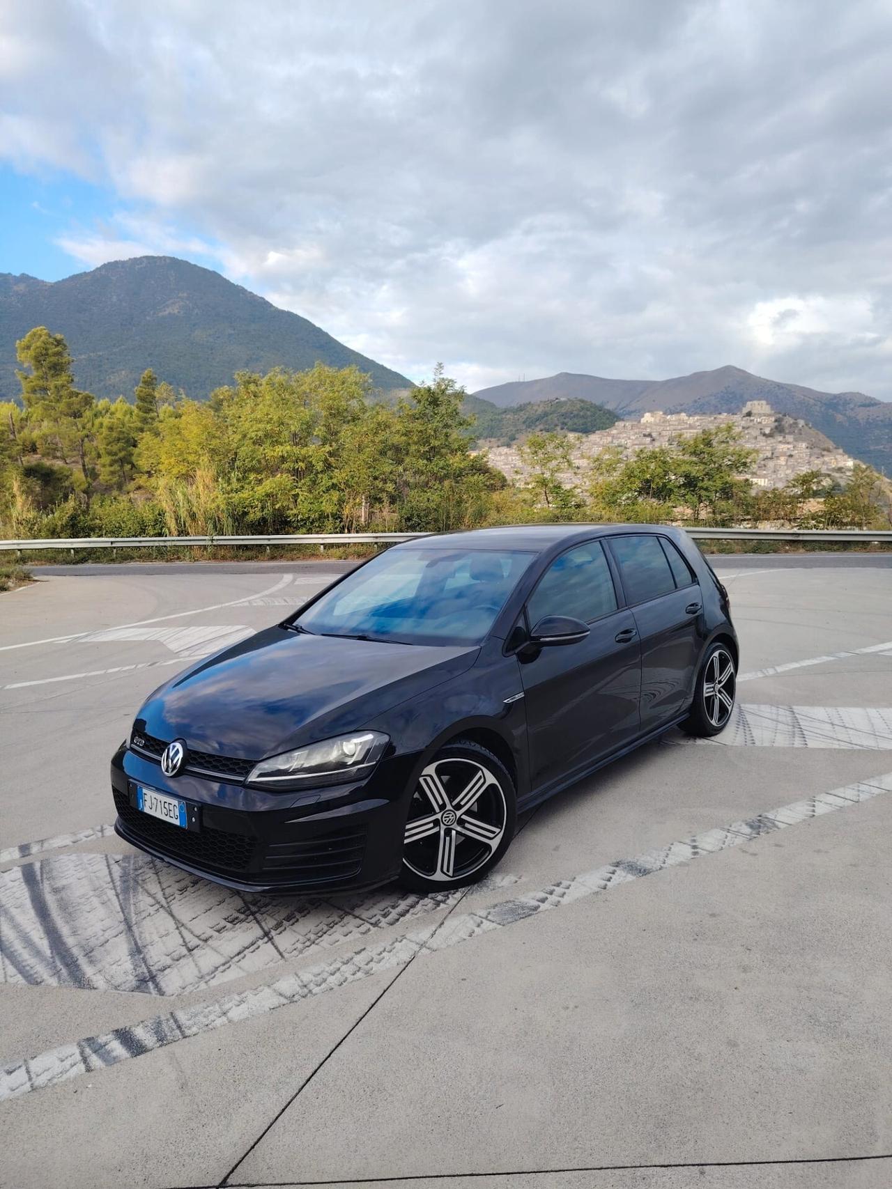 Volkswagen Golf GTD 2.0 TDI 5p. BlueMotion Technology