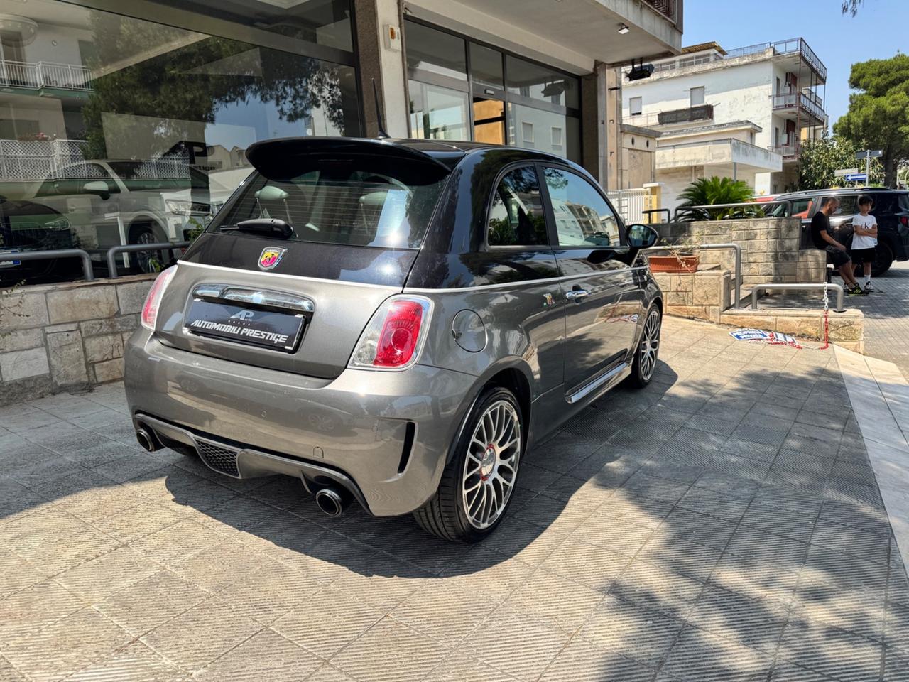 Abarth 500 1.4 Turbo T-Jet Custom