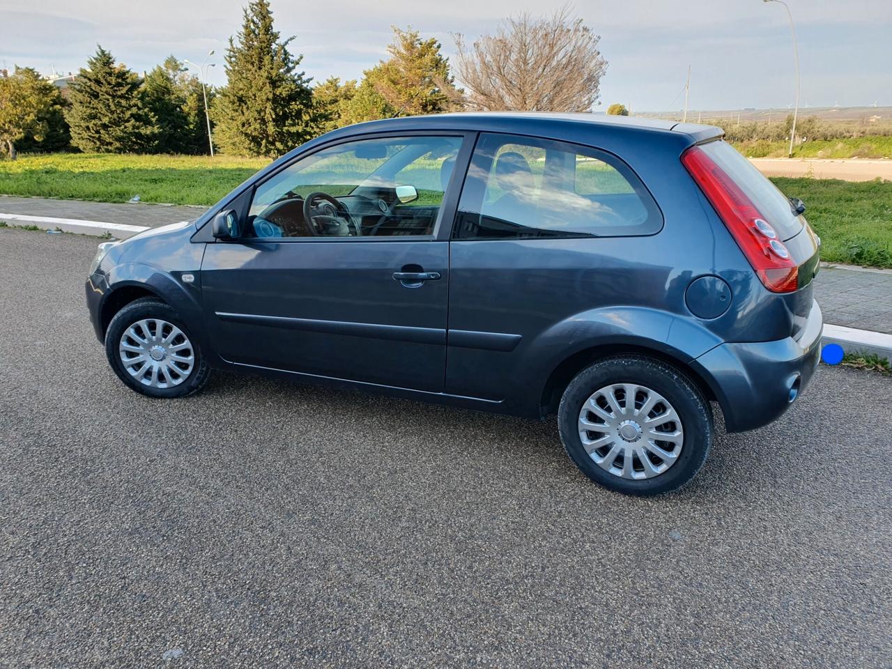 Ford Fiesta 1.2 benzina anno 08 69cv