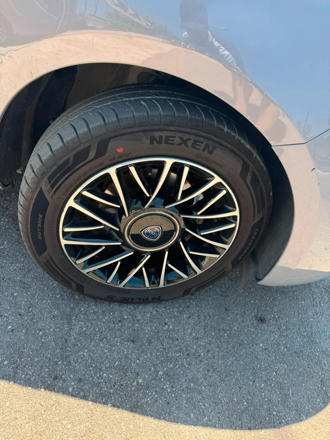 Lancia Ypsilon 1.2 GPL Alberta Ferretti
