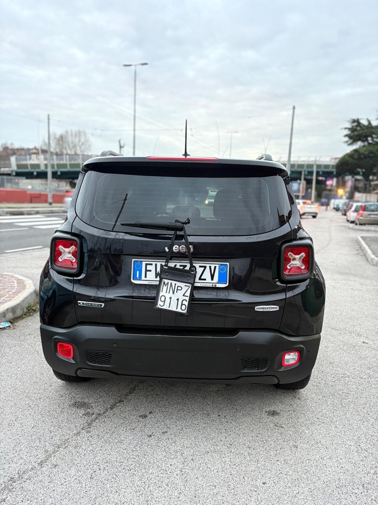 Jeep Renegade 1.6 Mjt 120 CV Total Black