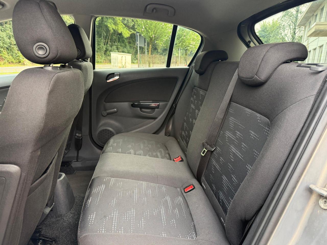 Opel Corsa 1.2 5 porte Elective NEOPATENTATI