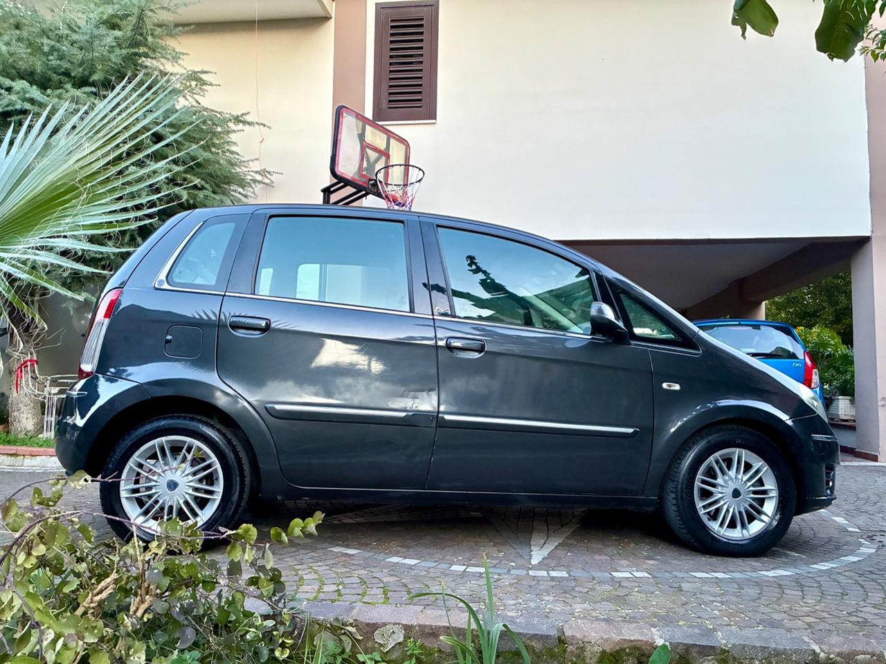 Lancia MUSA 1.3 Mjt 95 CV 5th Avenue