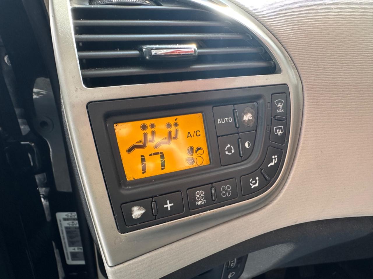 Citroen C4 Picasso 1.6 VTi Grand Picasso 7 posti - Autonavigli