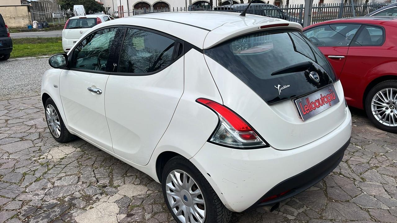 Lancia Ypsilon 1.2 69 CV 5 porte S&S Platinum