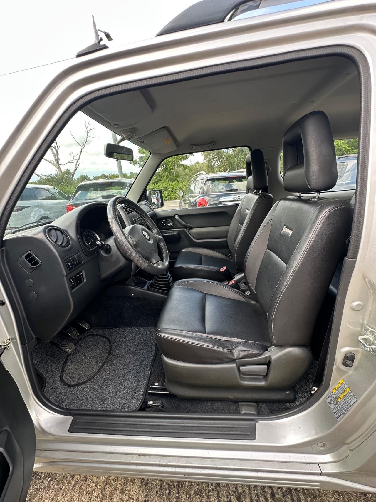 Suzuki Jimny 1.3i 16V cat 4WD JLX Mode