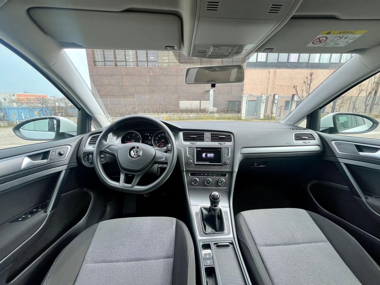 VW Golf 1.6tdi 90cv 2015 59.000km pari al nuovo