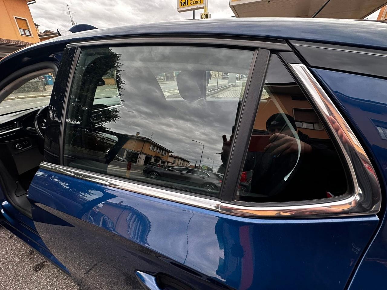 Opel Corsa 1.2 Edition NEOPATENTATI BI-COLOR