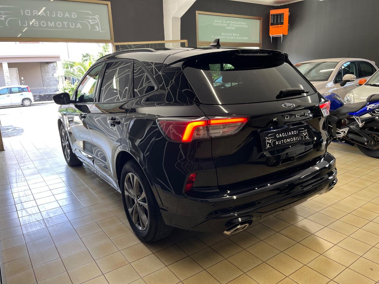Ford Kuga 2.5 Full Hybrid 190 CV CVT 2WD ST-Line