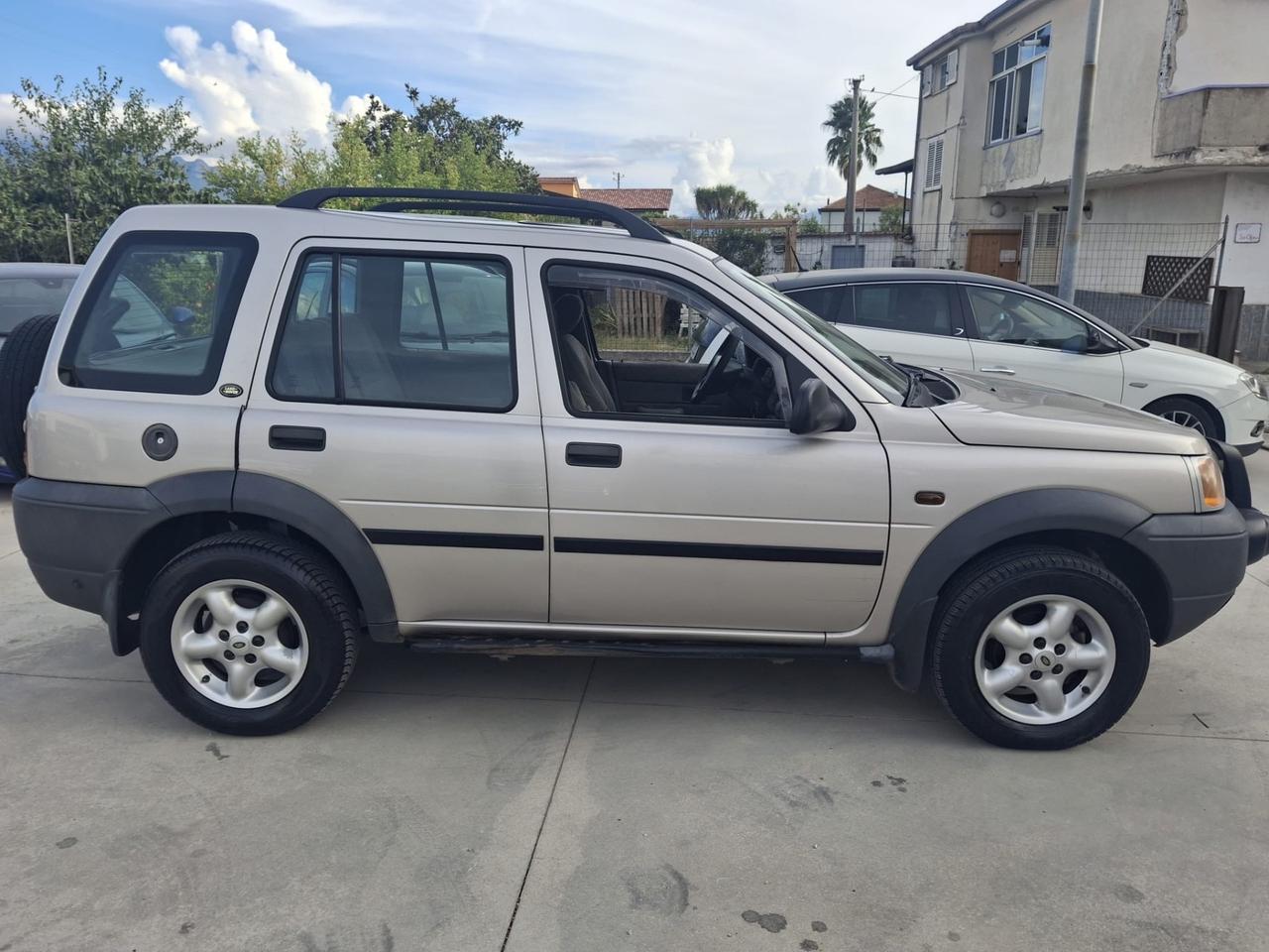 Land Rover Freelander 2.0 TD cat Station Wagon XE