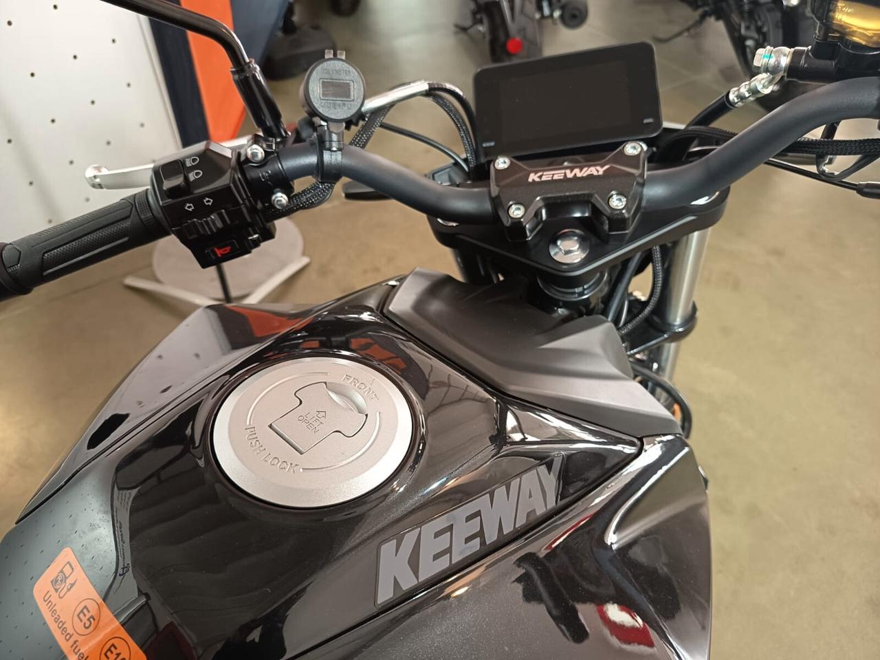 Keeway RKS 125