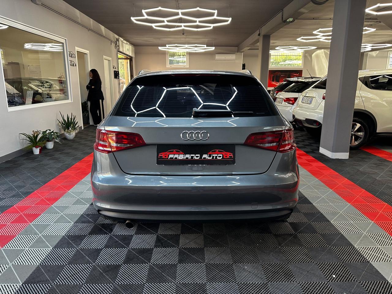 Audi A3 1.6 TDI Attraction - FABIANOAUTO